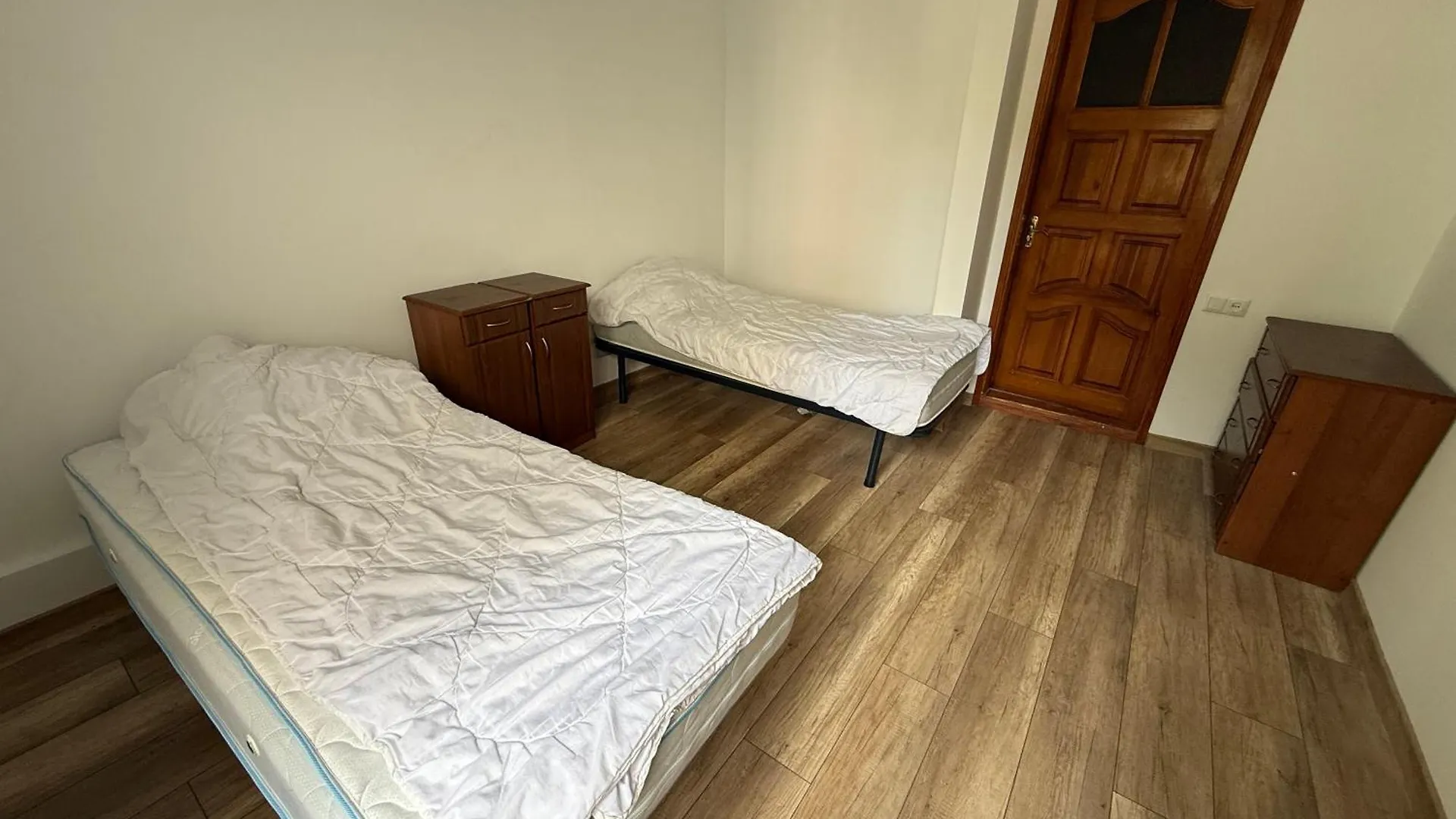 Apartment Будинок Поруч З 
